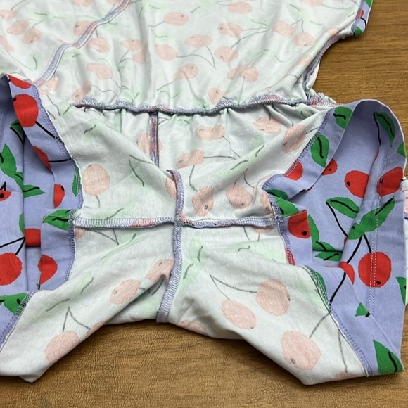 BOGO Hanna Andersson cherry romper size US 10 - Picture 5 of 6